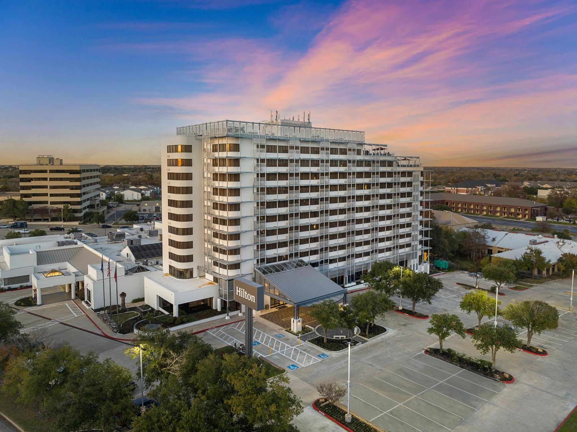 Hilton College Station & Conference Center Hotel Exterior foto